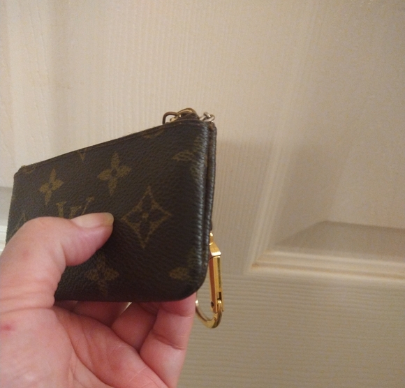 Louis Vuitton Monogram Key Cles - Picture 8 of 12